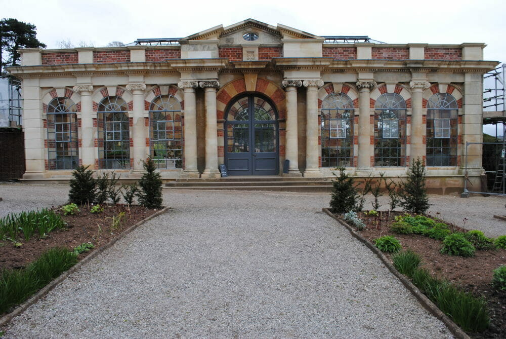‘Living Classroom’ concept in Stonemasonry wins education ‘Oscar’