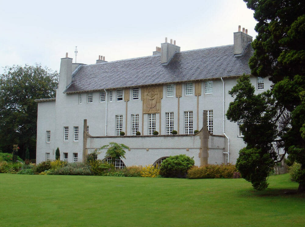 Electric powered heating for Art Nouveau gem