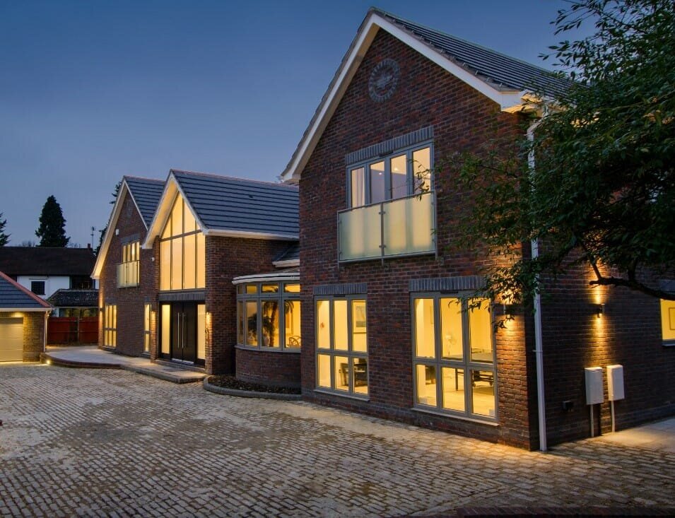 ORIGIN INTRODUCES NEW WINDOW SYSTEM  WITH REVOLUTINARY TWIN FLUSH CASEMENT AND THERMAL PERFORMANCE
