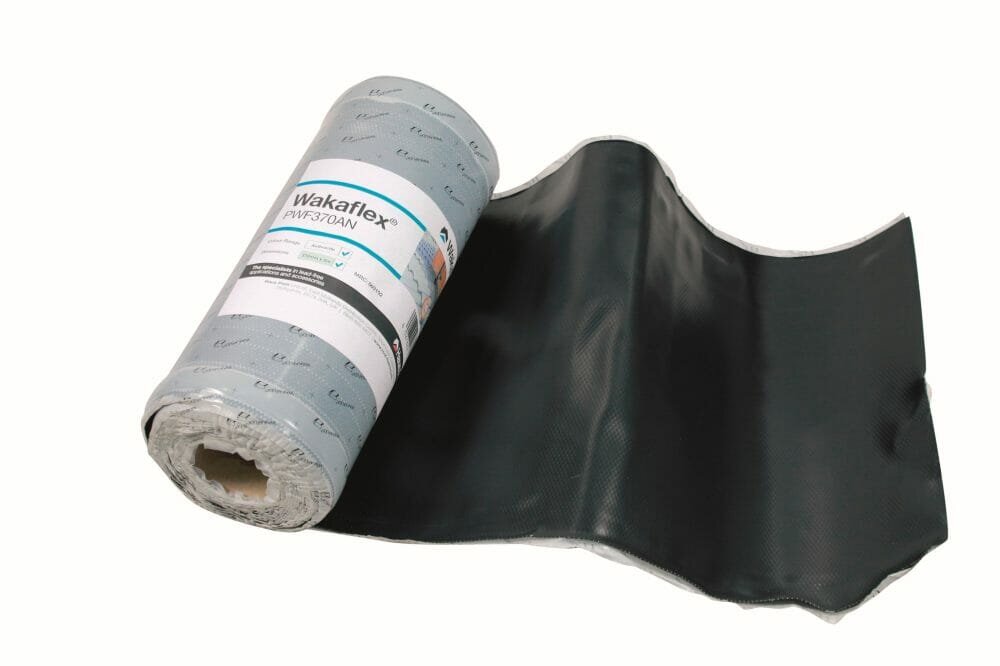 Take the Wakaflex ‘Tug-O-Waka Challenge’ at UK Construction Week