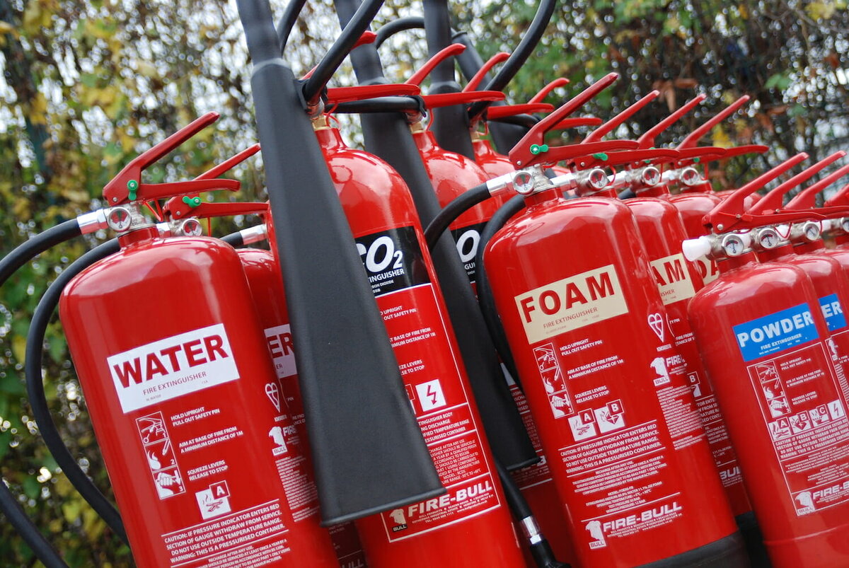 38% OF WORKERS ARE USING THE WRONG FIRE EXTINGUISHER ON ELECTRICAL FIRES @bullproducts