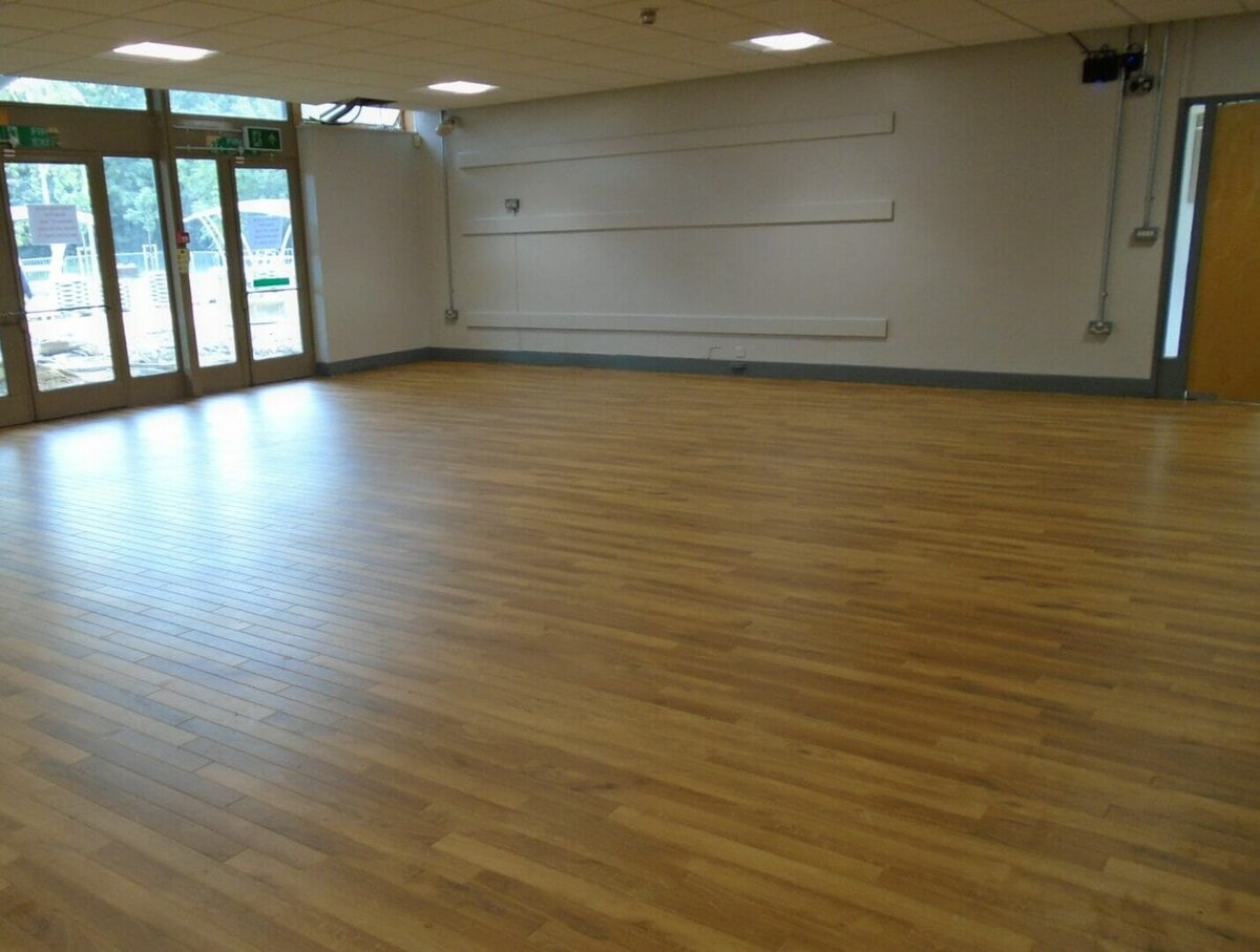 Uzin – Rapid renovation at flood damaged school @UzinLtd
