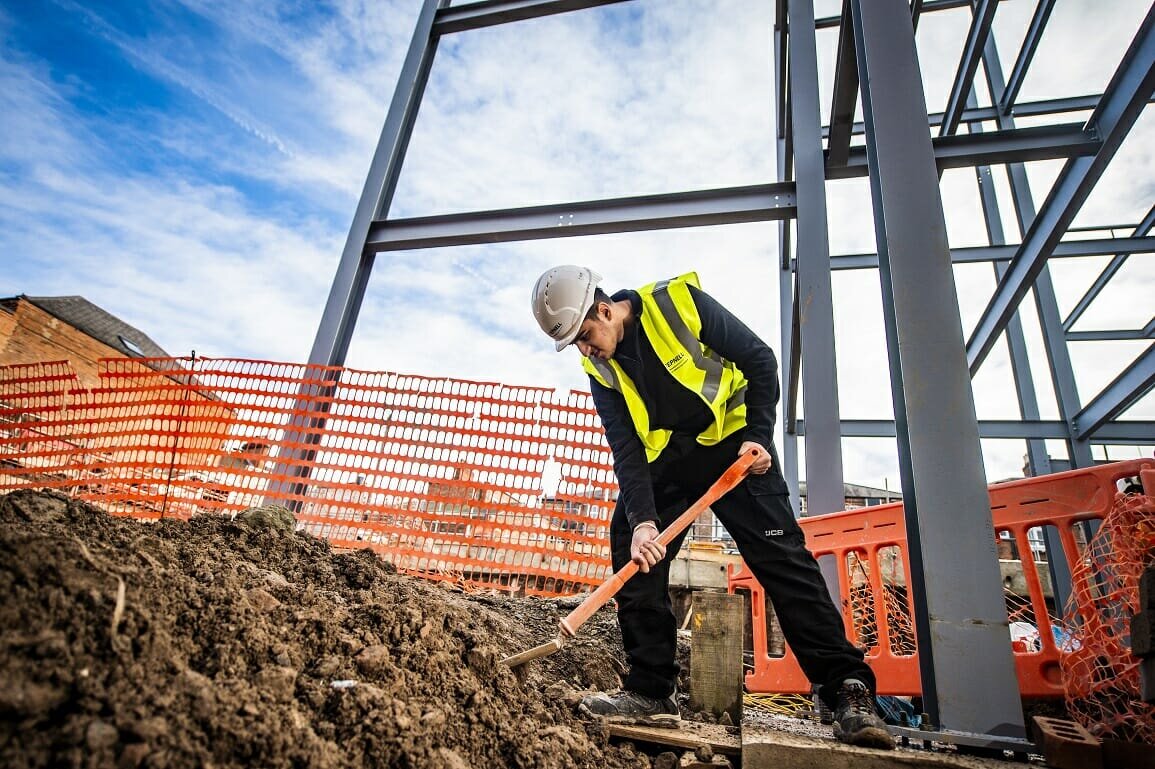 STUDENTS ‘STEP’ ONTO MAJOR CONSTRUCTION SITES IN LEICESTERSHIRE @leicester_hub