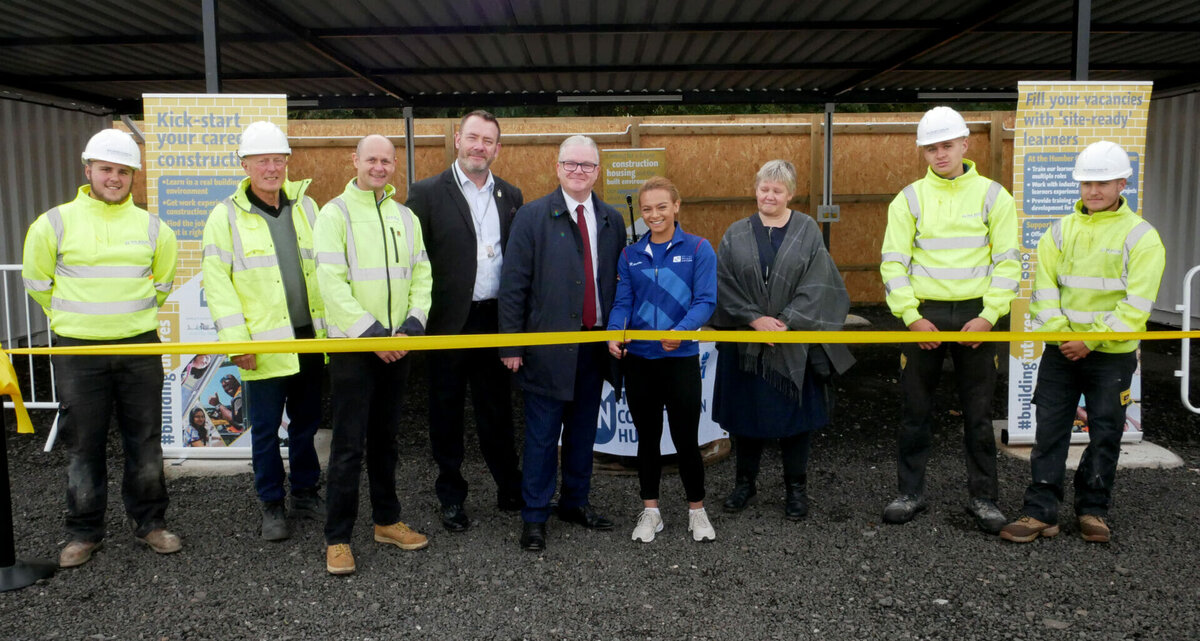 NEW CONSTRUCTION SKILLS HUB OPENED IN HULL BY RISING BRITISH WEIGHTLIFTING STAR JENNY TONG    @JennyT_811