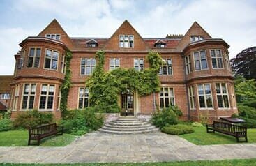 HORWOOD HOUSE HOTEL SET FOR FOUR-STAR MAKE OVER THANKS TO FINANCIAL SUPPORT FROM CYNERGY BANK