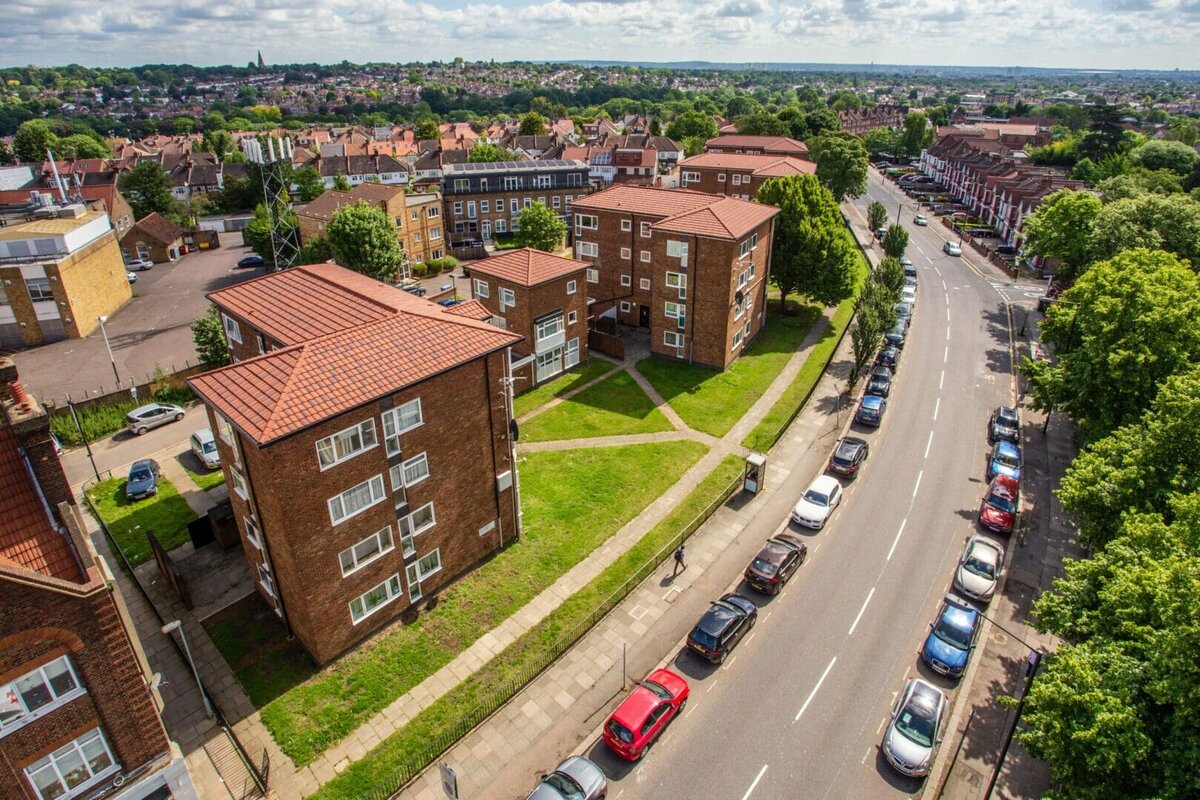 REGENERATED RESIDENTIAL ESTATE IN LONDON UTILISING LANGLEY’S FLAT TO PITCHED ROOF SOLUTION