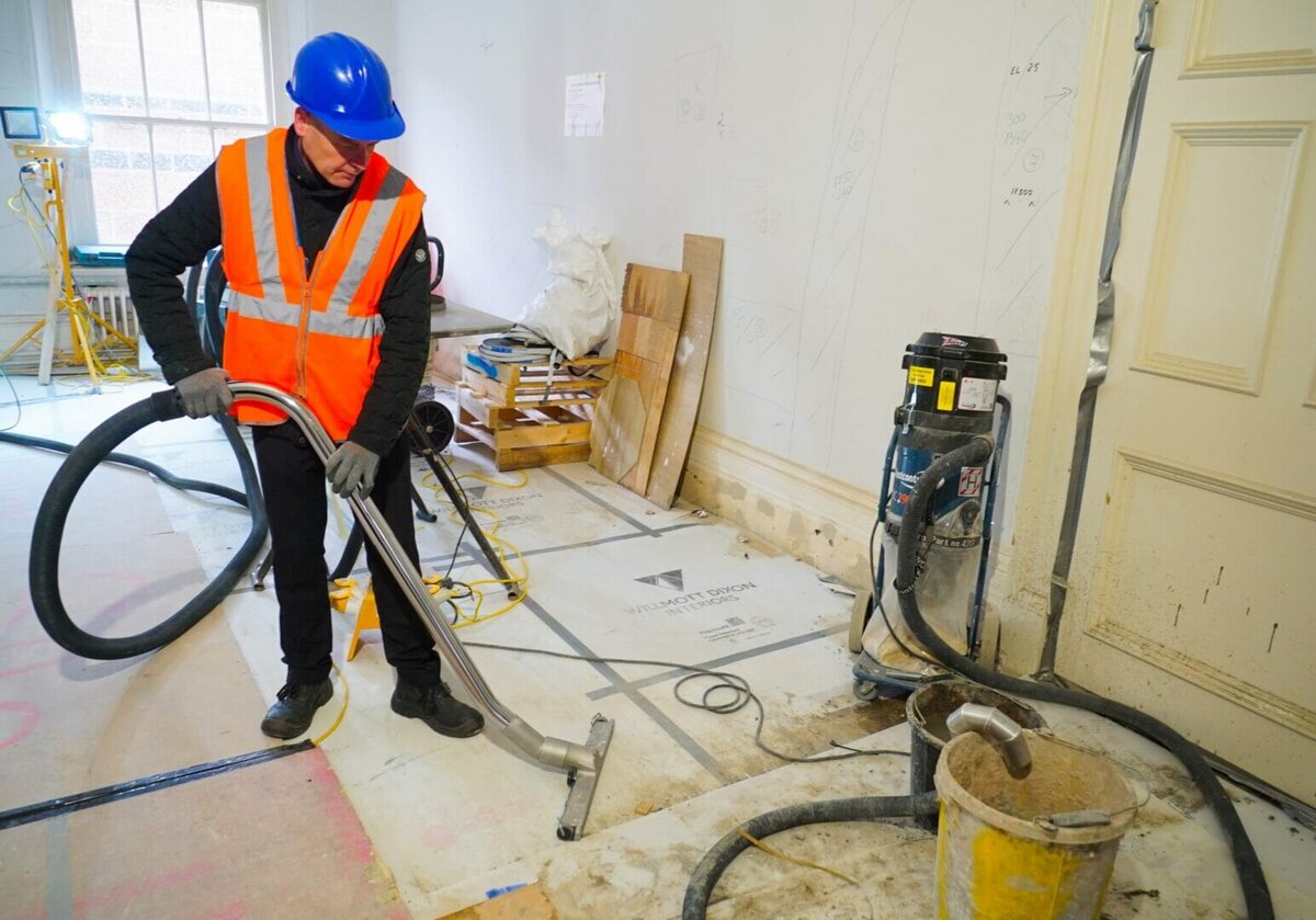 Putting the correct HSE measures in place to protect workers from harmful silica dust and airborne viruses   @DustcontrolUK