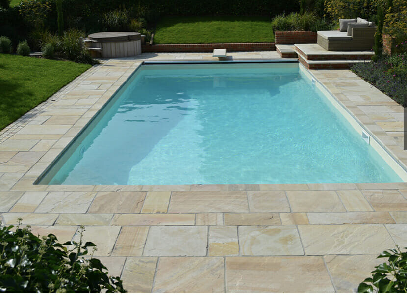 Cranbourne Stone Brings Cotswold Charm to the Garden