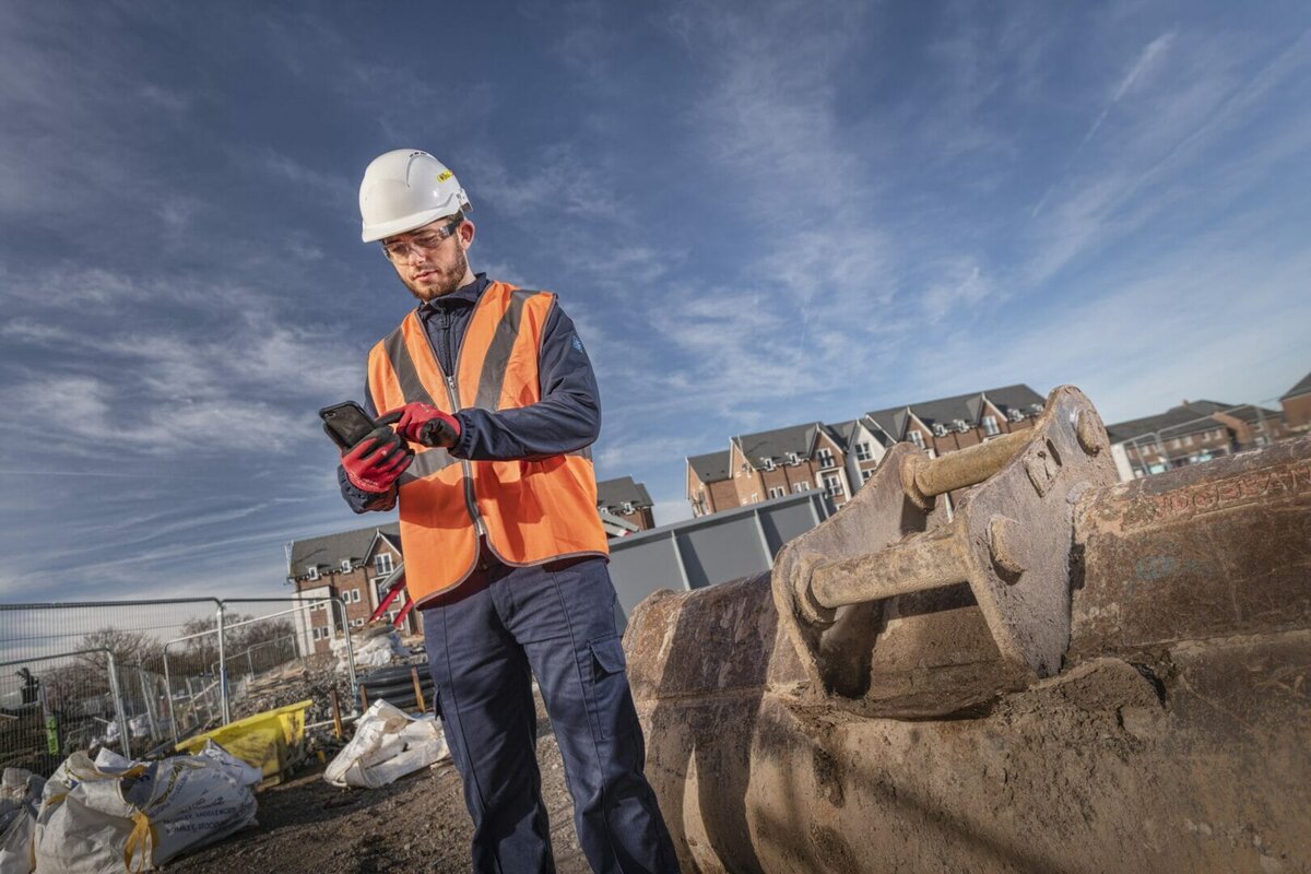 Siemens scores £100,000 saving through Speedy digital hire service