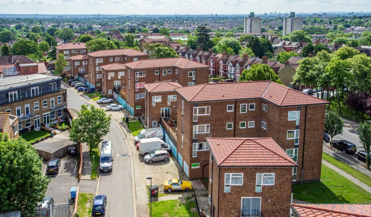 NEW SOUTHGATE PROJECT ENCOMPASSING FLAT TO PITCHED CONVERSIONS ACROSS SOCIAL HOUSING ESTATE WINS AWARD @langley_uk