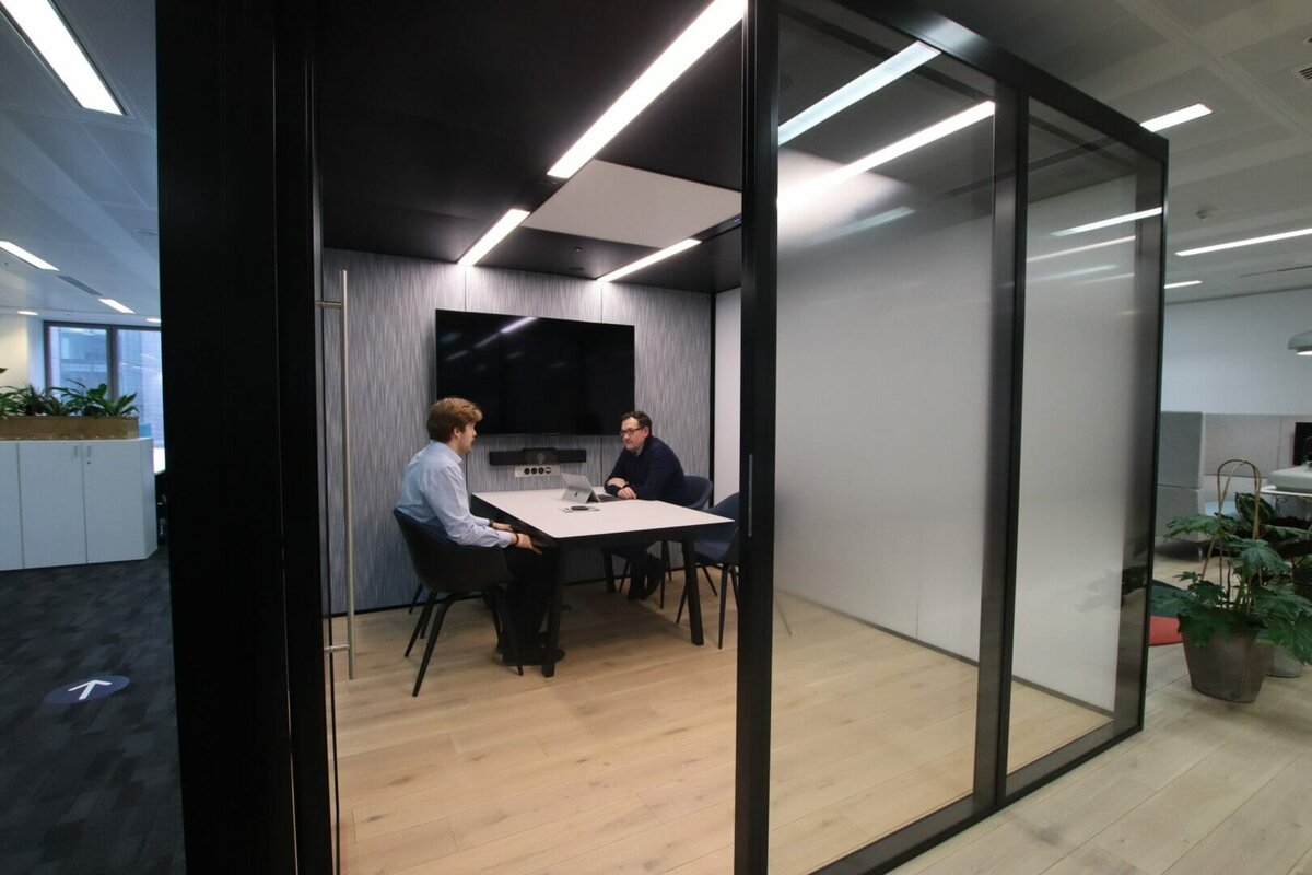 FUTURE Designs integrates state-of-the-art lighting solutions into the Optima Adaptable Meeting Rooms (AMR) @FUTUREdesigns @OptimaGroup