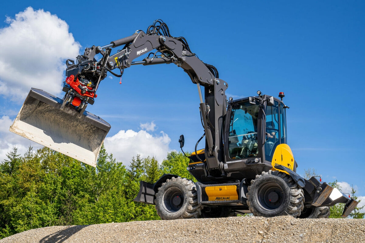 MECALAC LAUNCHES MR50 AND MR60 TILTROTATORS @Mecalac_CE
