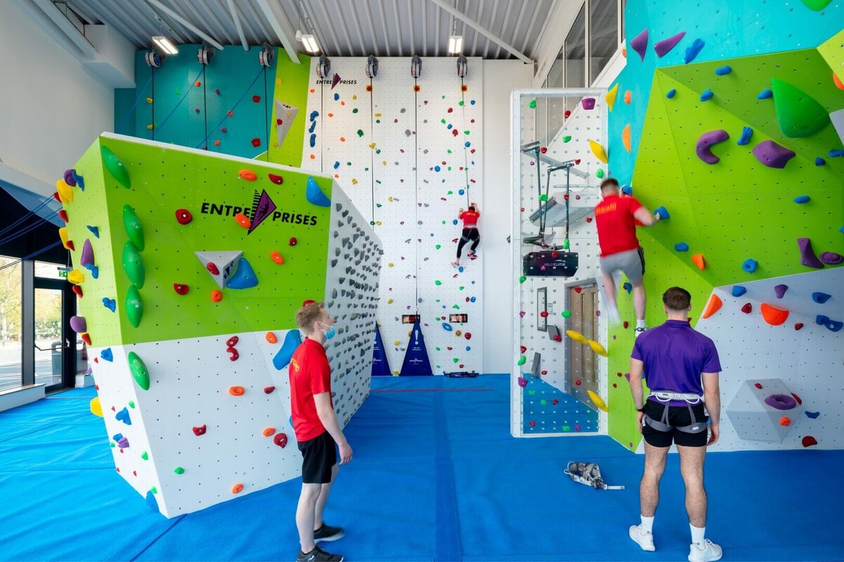 WEST YORKSHIRE GETS MOVING WITH COMPLETED £21M LEISURE CENTRE