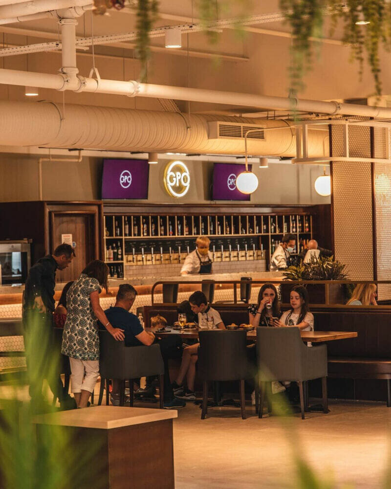 Gilberts helps create the right ambience at the Metquarter