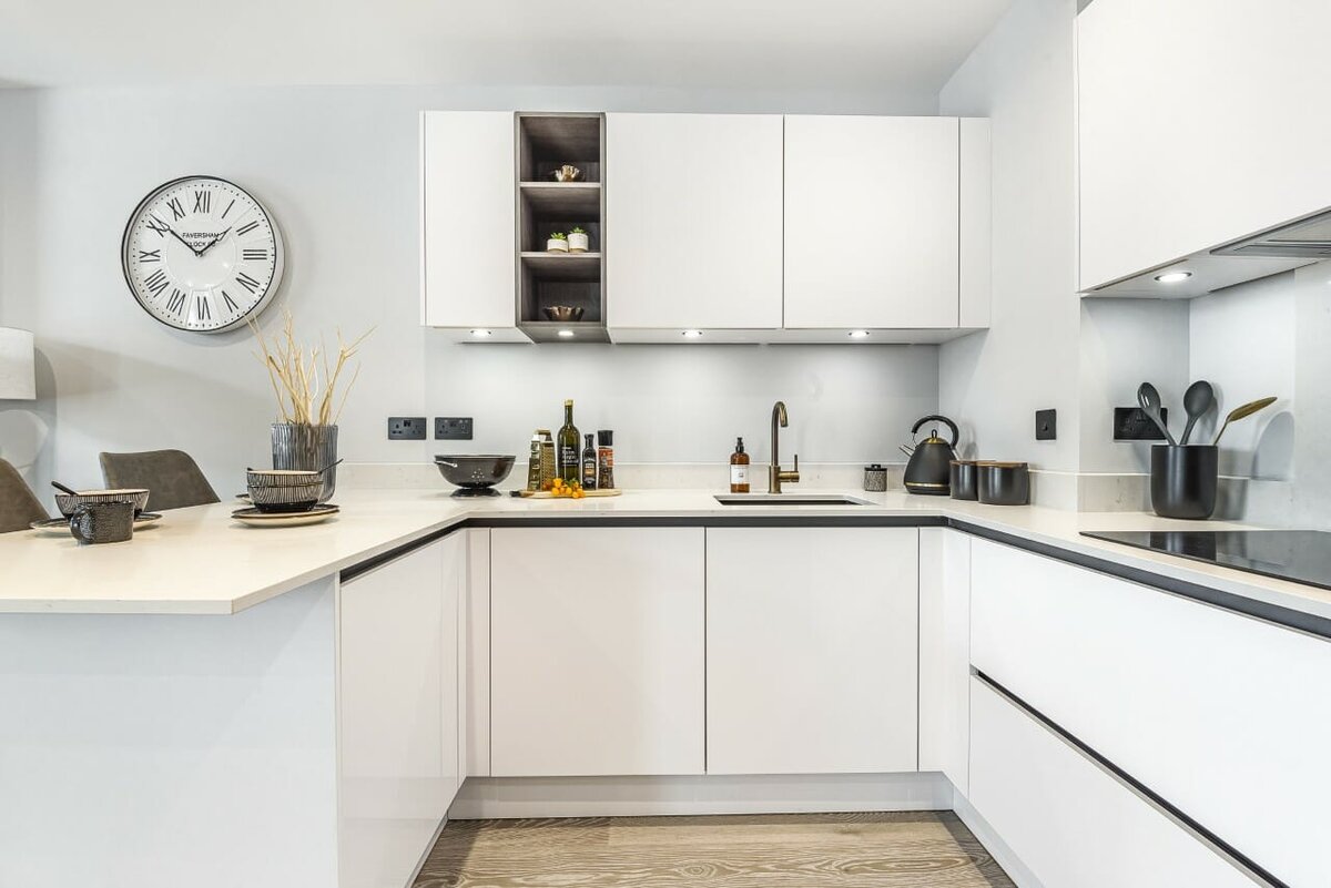 Roann Limited, the granite and quartz worktop supplier, celebrated a record-breaking month in February, reaching a sales total of £1,102,060.