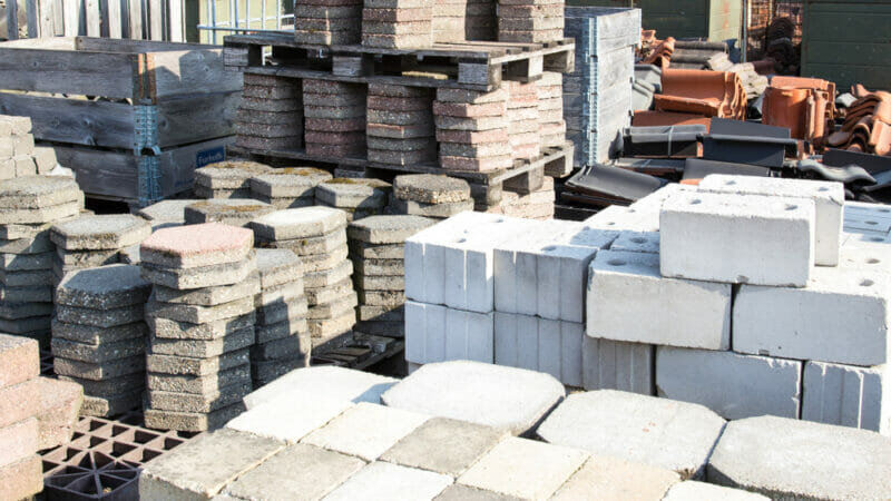 From Bricks to Glass: Six Essential Materials to Build a Home