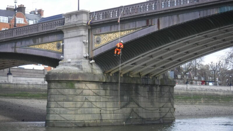 Up close and personal – a return to inspect Battersea Bridge after 31 years