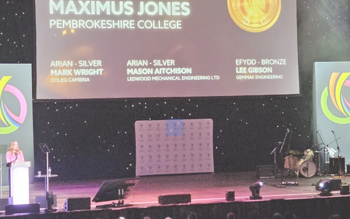 Gemmak Engineering Apprentice Wins Award