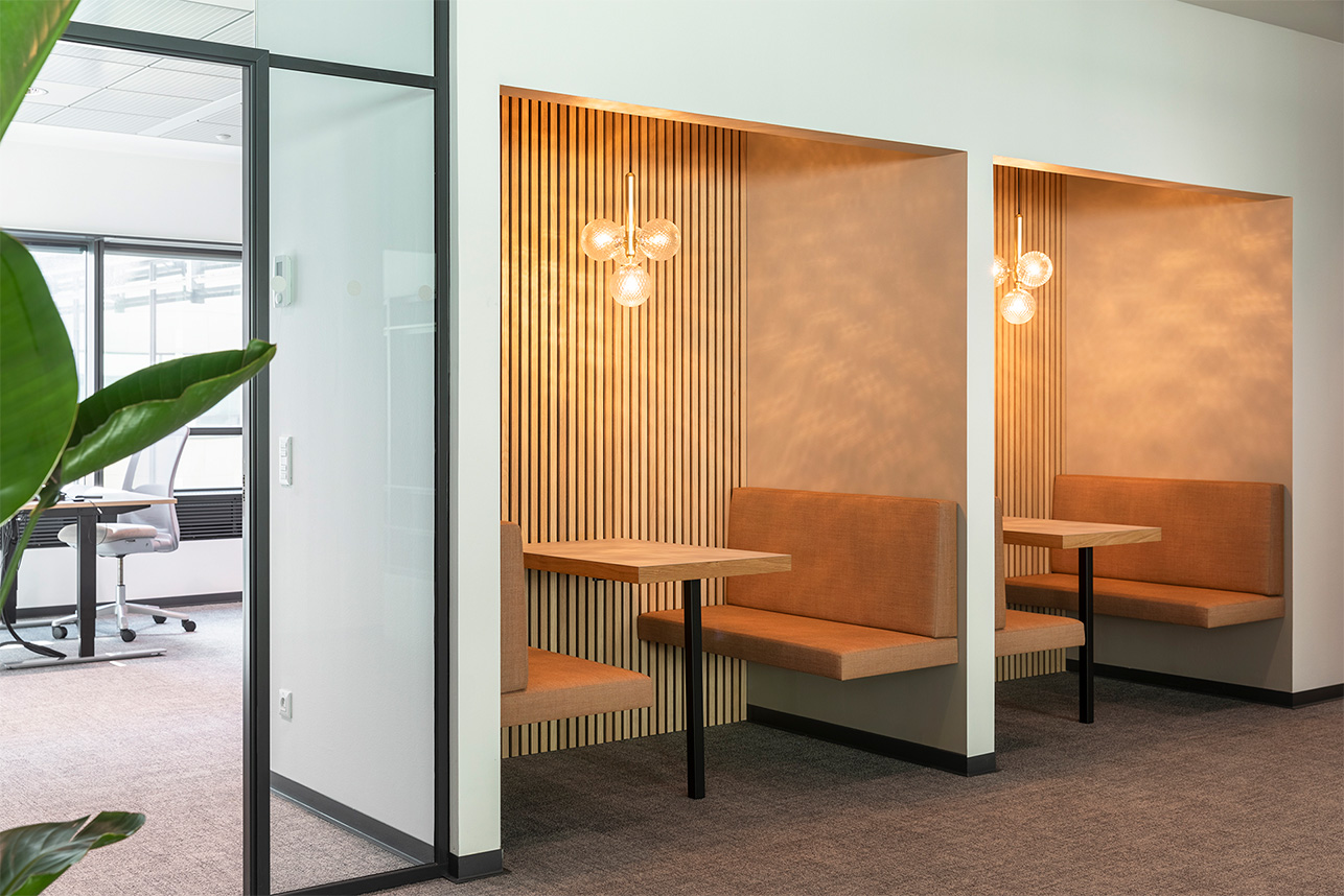 Danish lighting experts Nuura illuminate Work-Light balance in the workplace  with the perfect lighting solutions.