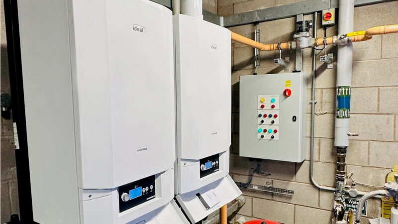 Hybrid heating systems: bridging the gap in the public sector