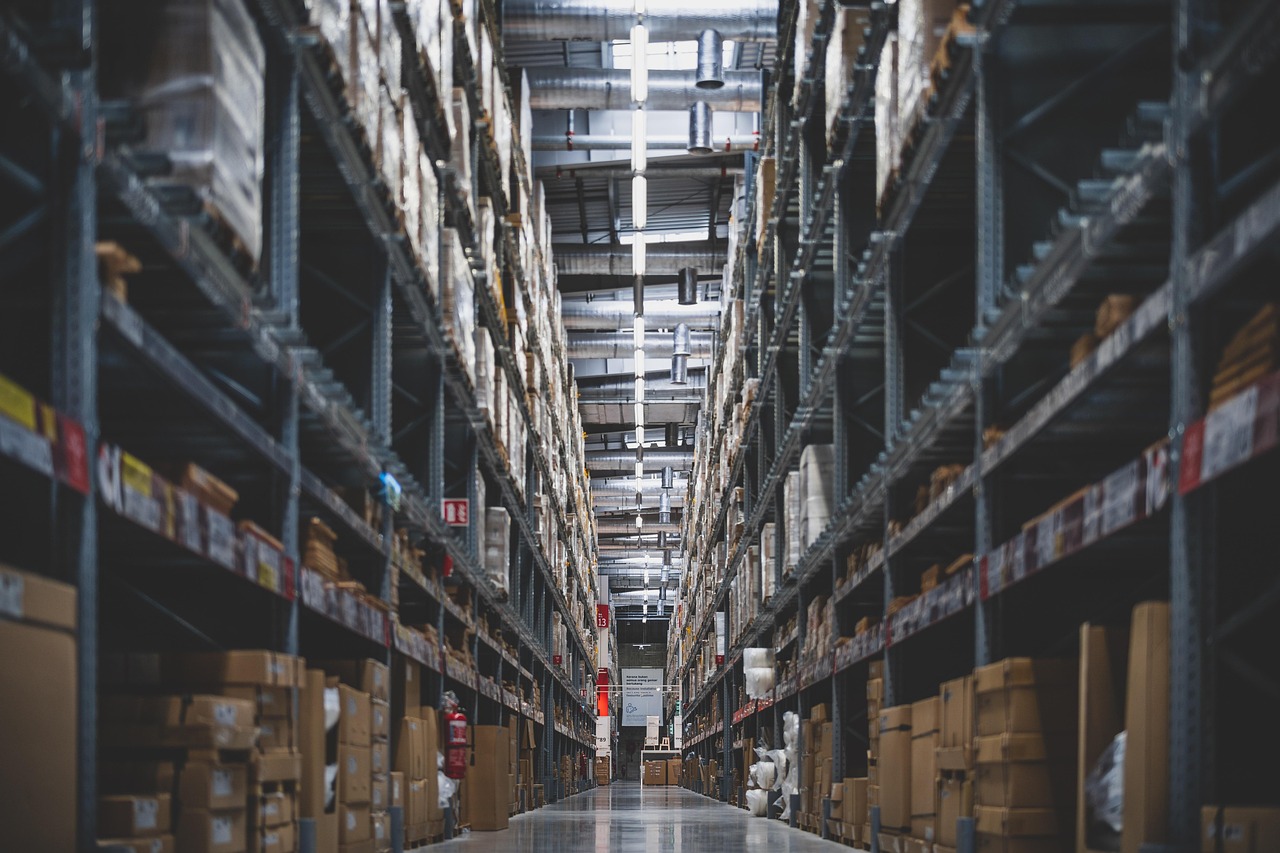 Solving Vertical Transport Challenges in Modern Warehouses