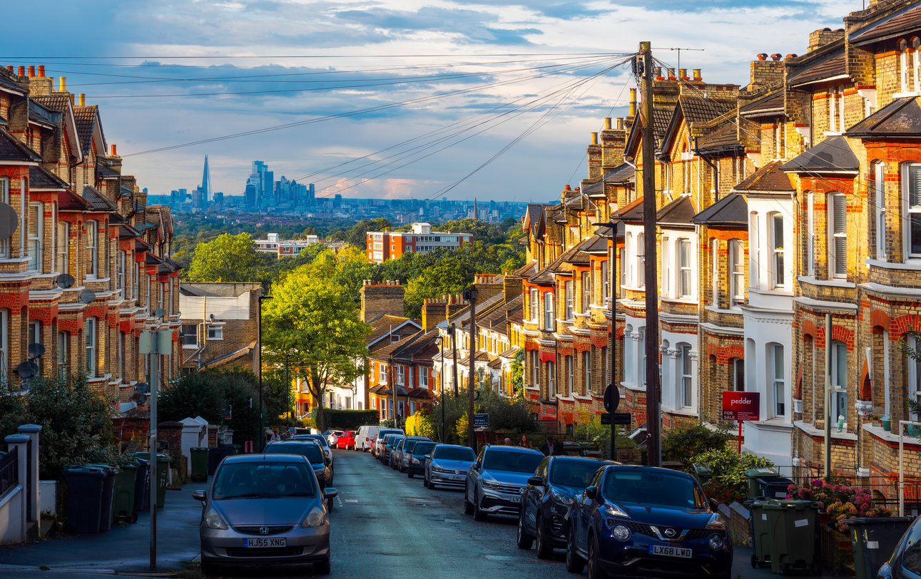 ENOUGH HEAT TO POWER UP TO HALF A MILLION HOMES ESCAPING FROM LONDON’S DATA CENTRES