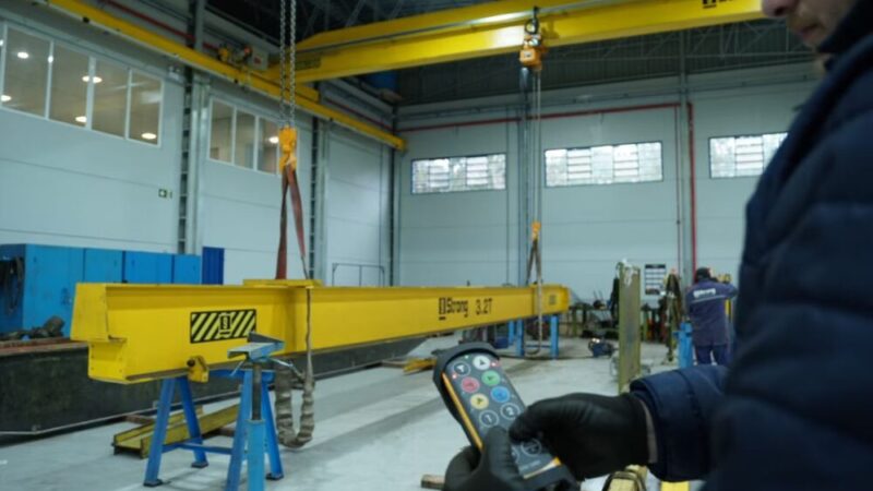 Tele Radio Controls Strong Machines