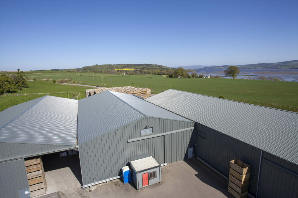 STEADMANS PROVIDES ROOF AND WALL MATERIALS FOR NEW HIGHLAND FARM BUILDING