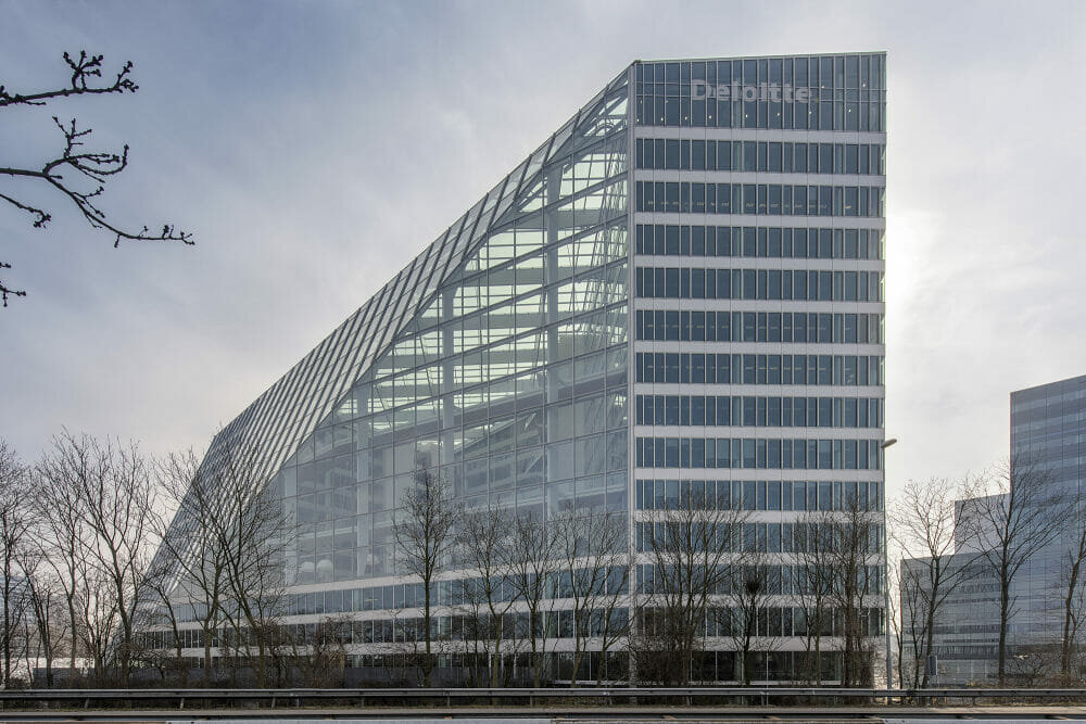 Kawneer helps take BREEAM to The Edge