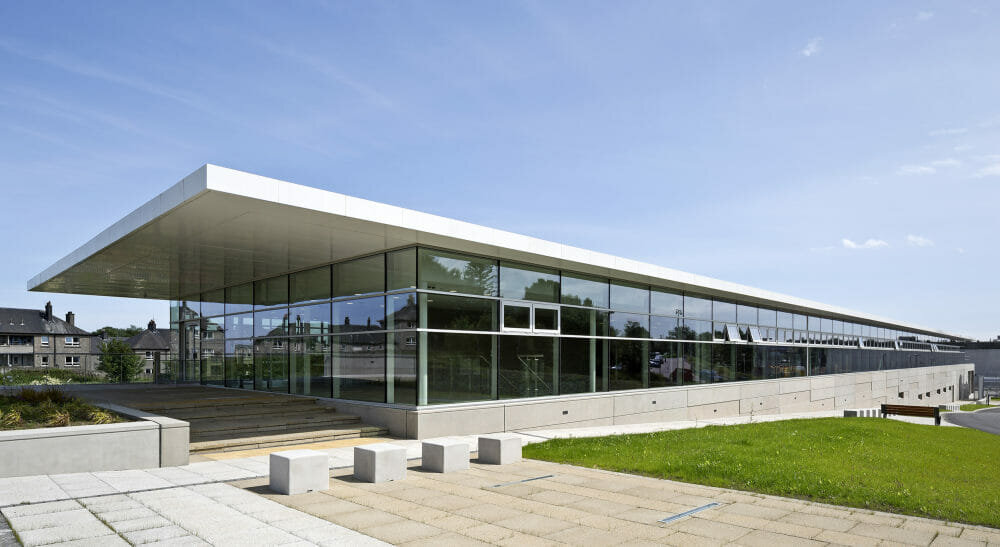 A variety of glazing systems by Kawneer feature on a new criminal justice centre.