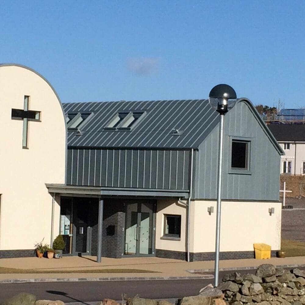 FAKRO roof windows with bespoke flashings for new community church