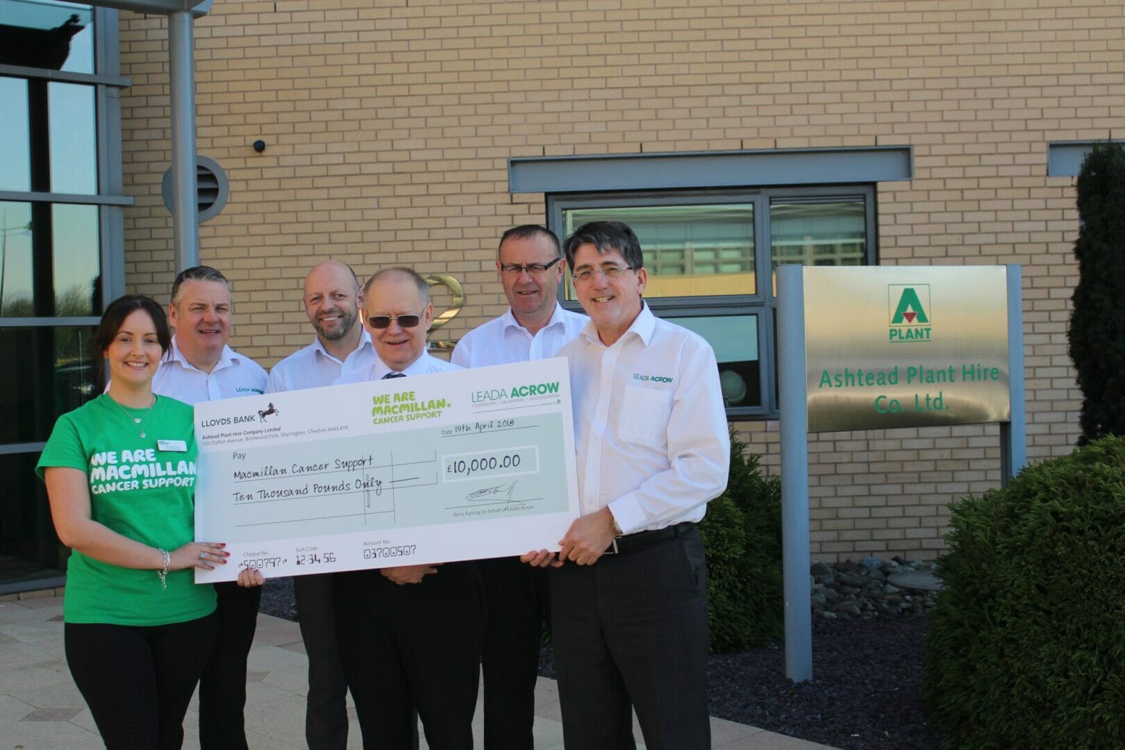Leada Acrow’s charity fun nets £10k for Macmillan Cancer Support @aplant_hire @macmillancancer