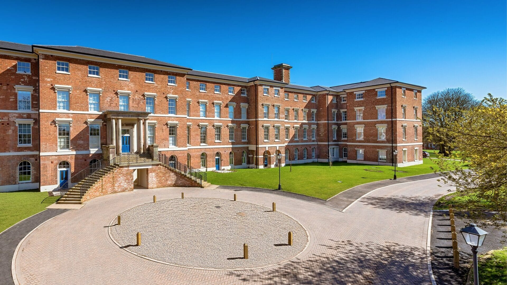 Abandoned hospital given luxurious lease of life @russellrooftile