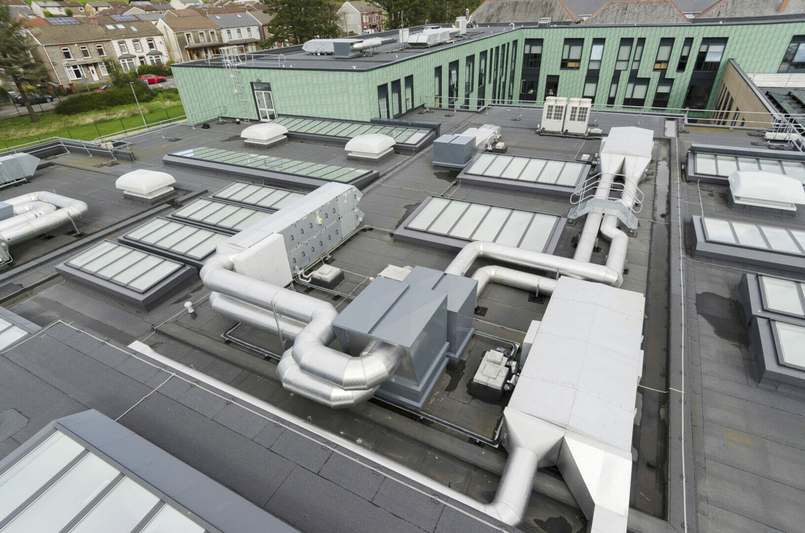 Roof-Pro Top of the Class at Tonyrefail School  @RoofProSystems  @AlumascWMS