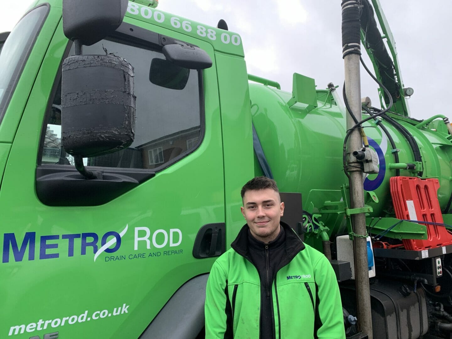 Metro Rod celebrates successful first year of apprenticeships by recruiting 80 apprentices    @MetroRodUK