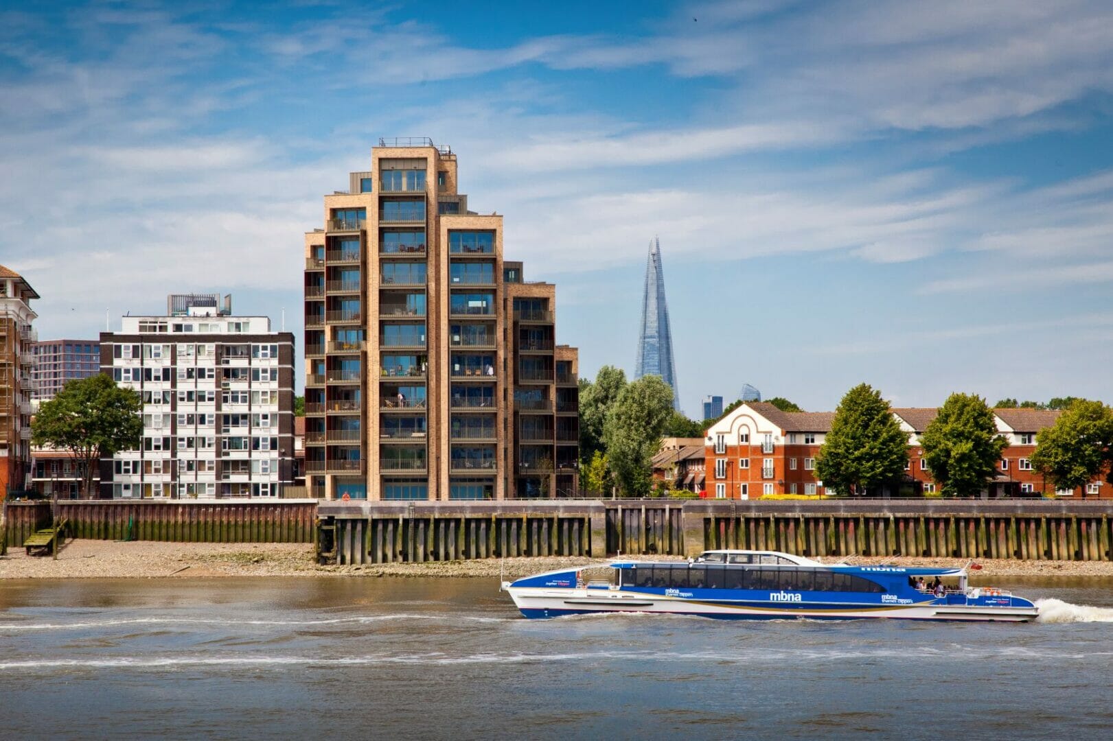 New Pier Wharf, London Goes ‘Au naturAL’  from ALUCOBOND®