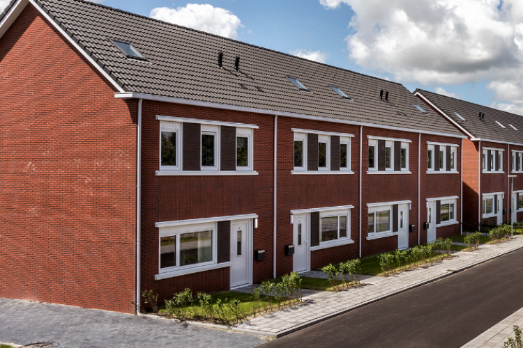 A Dutch manufacturer of modular housing is in talks with the Welsh government about setting up a factory in the UK.