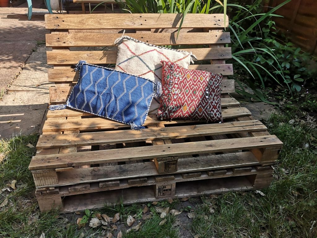 Pallet Furniture – Bring DIY to Your Garden Office