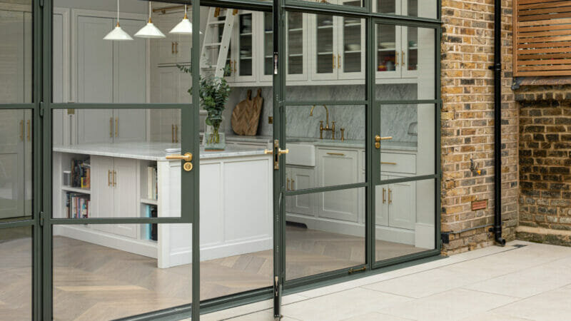 W20 door screen streams light into Wandsworth kitchen extension