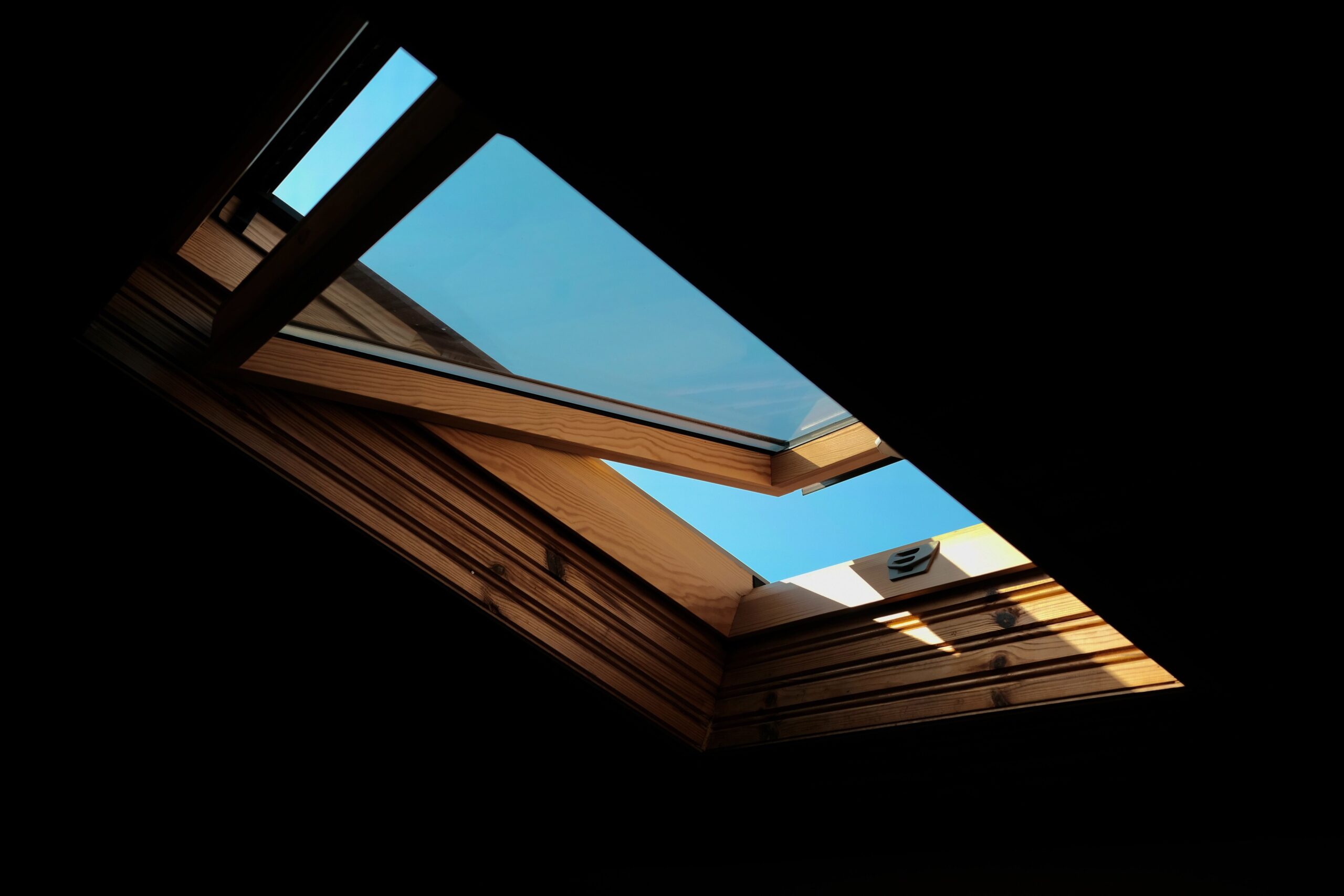 5 Things to Know Before Buying Roof Windows
