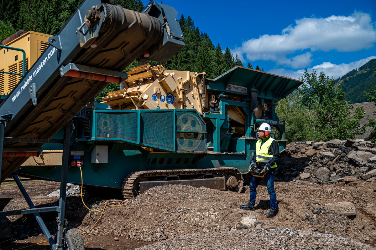 Tele Radio, crane, construction controls at Intermat