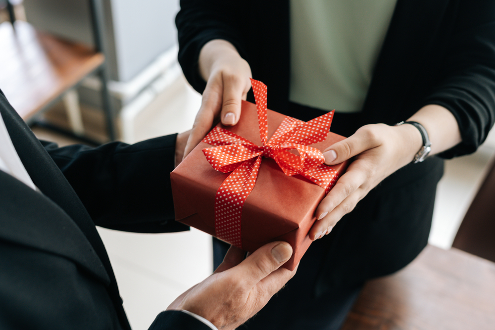 How to Think Smart on Your Business’ Approach to Corporate Gifting